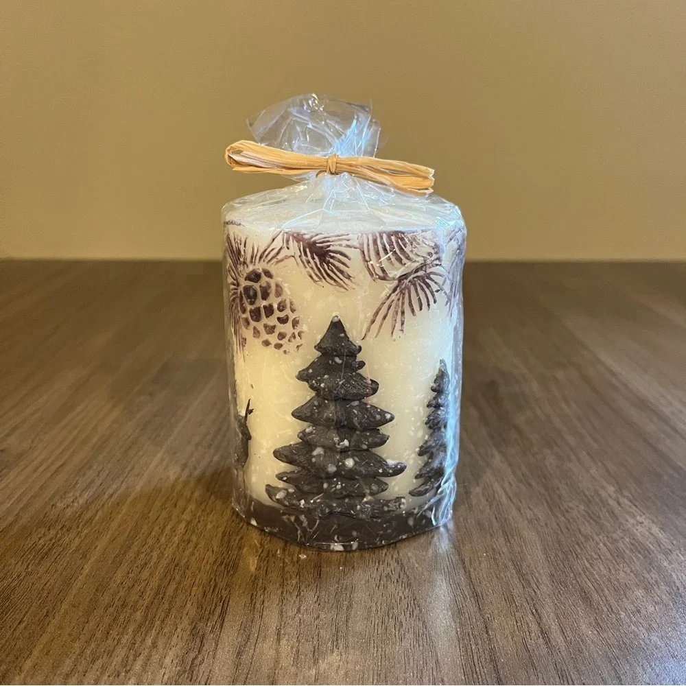 VTG New TrimMerry Winter Woodland Cottage Evergreen Deer Pinecone Wax Candle